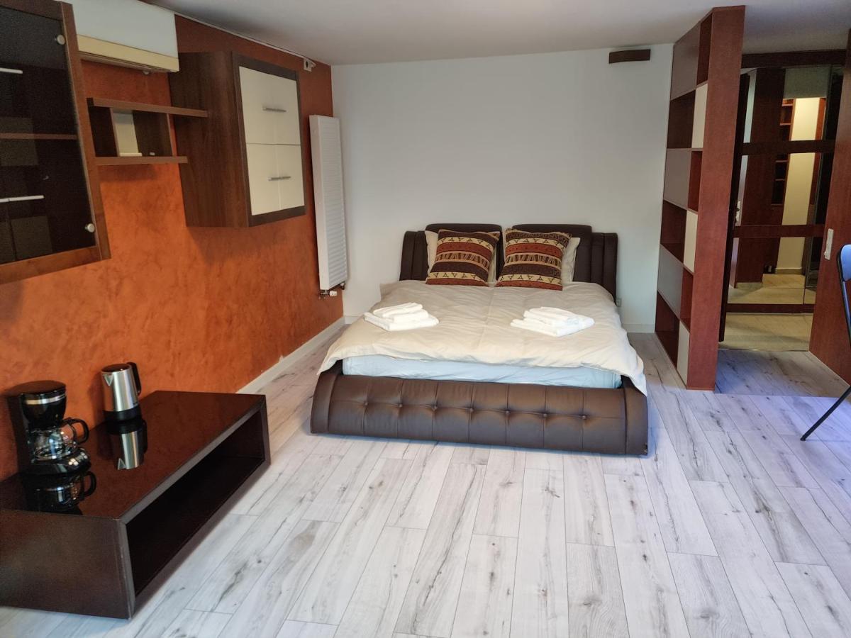 Nerva Traian Studio Apartment บูคาเรสต์ ภายนอก รูปภาพ
